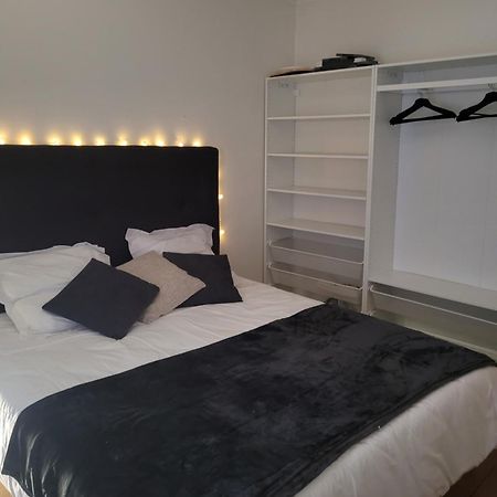 L'Appartement Ideal 4 Voyageurs Boulogne-Billancourt Esterno foto