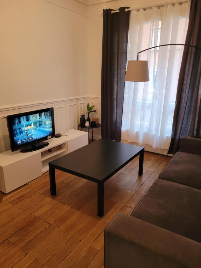 L'Appartement Ideal 4 Voyageurs Boulogne-Billancourt Esterno foto